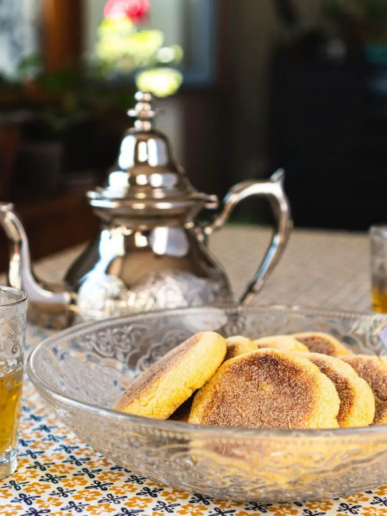 Harcha et verres de thé
