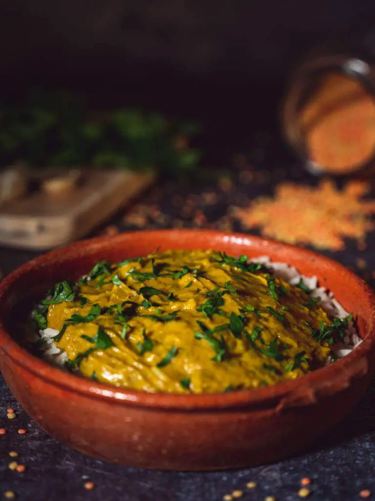 dahl de pois cassés, carottes, patates douces et lait de coco