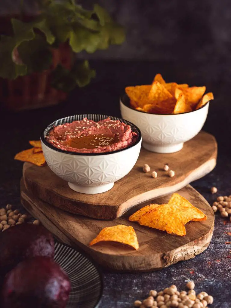 Houmous de betterave au fromage blanc et au tahini