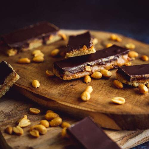 Snickers maison healthy – Barre chocolatée aux cacahuètes sans gluten